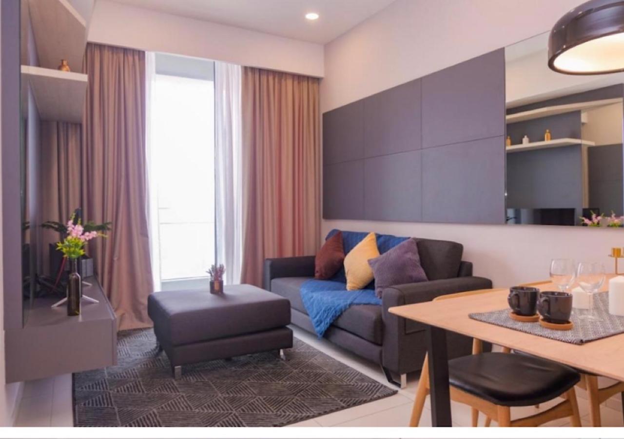 Robertson PanoramaKL Suites