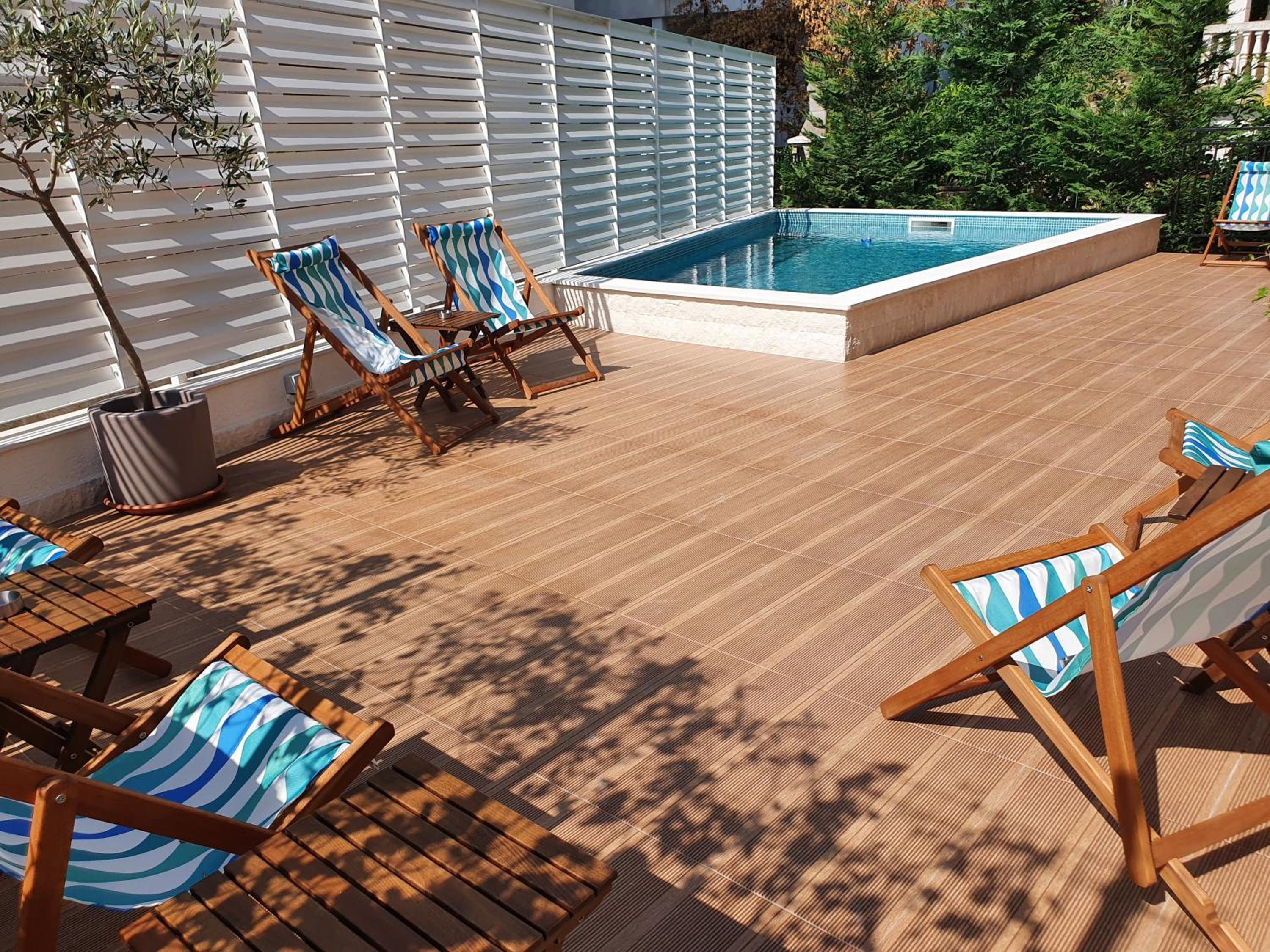 Sun and Sea Apartments view 4