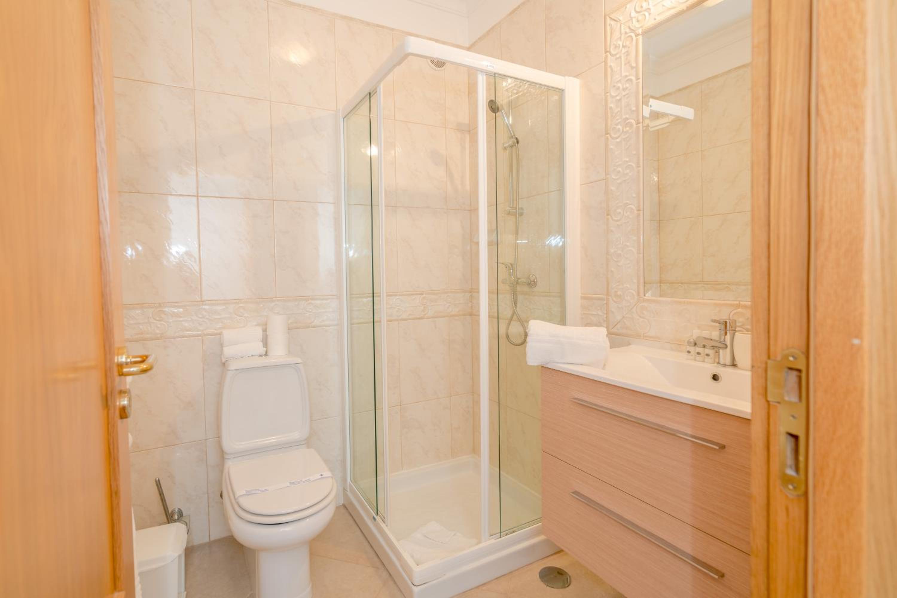Photo 38