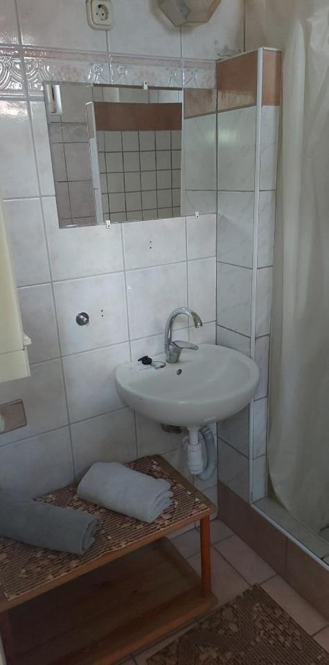 Kéktúrás-Tóra Nyíló Badacsonyi privát bérlemény