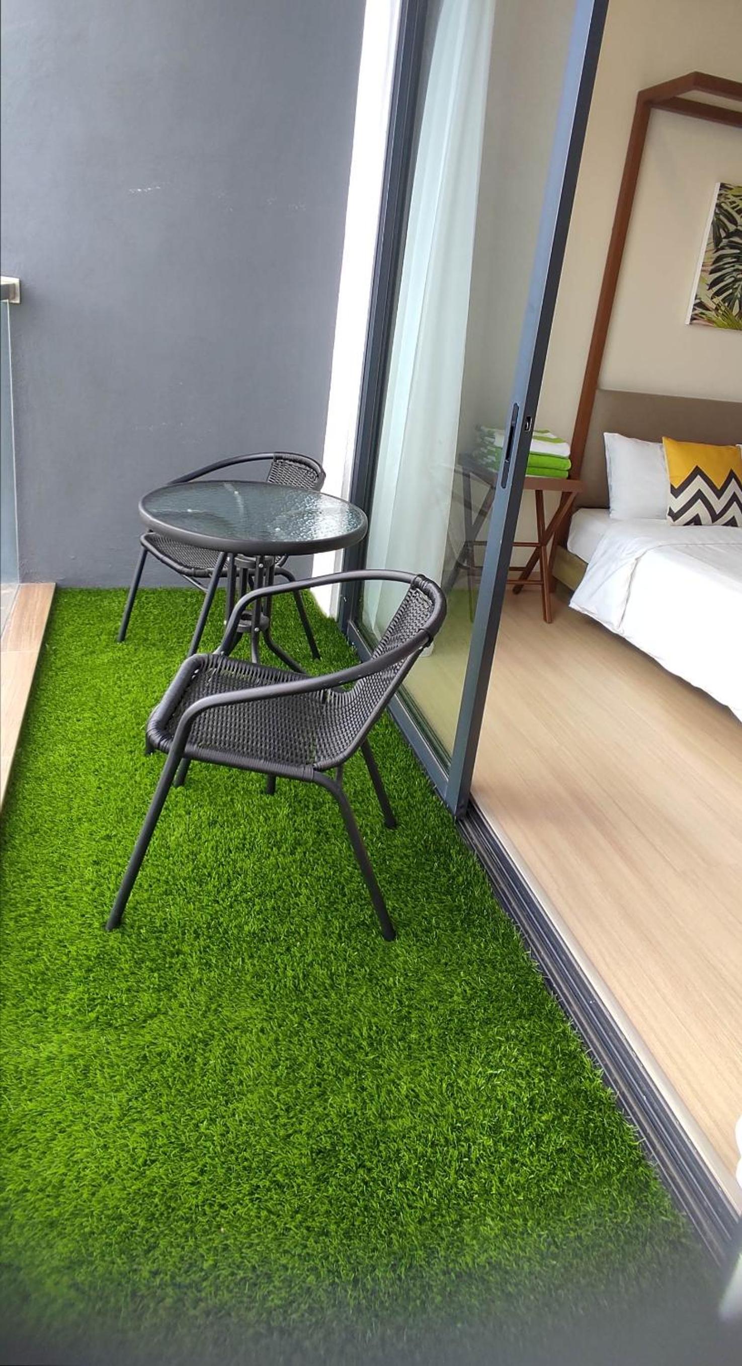 Studio with Privacy Balcony and NETFLIX at TimurBay Sea Front Residence photo 3