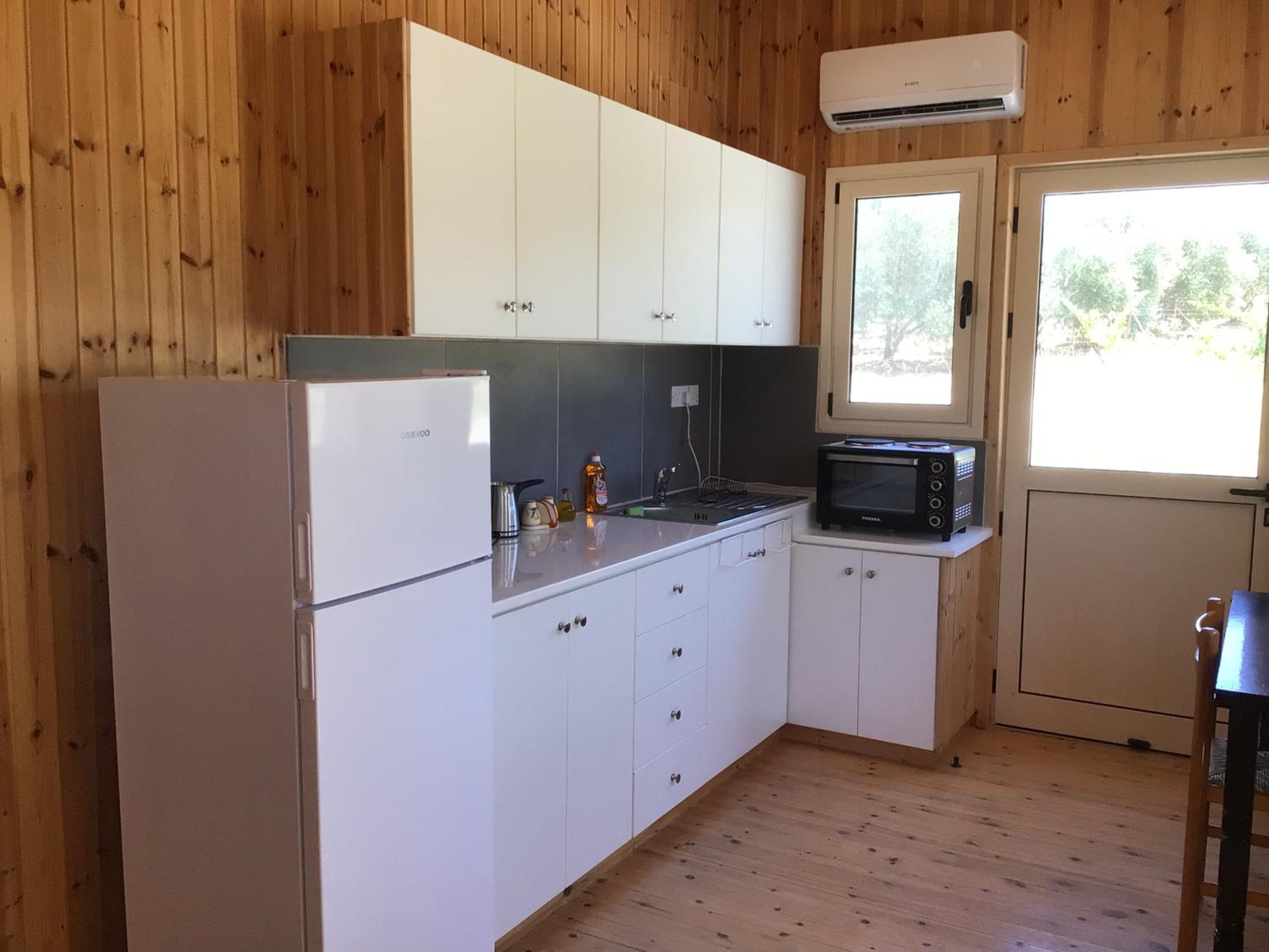 Pervolaris Cottages 2
