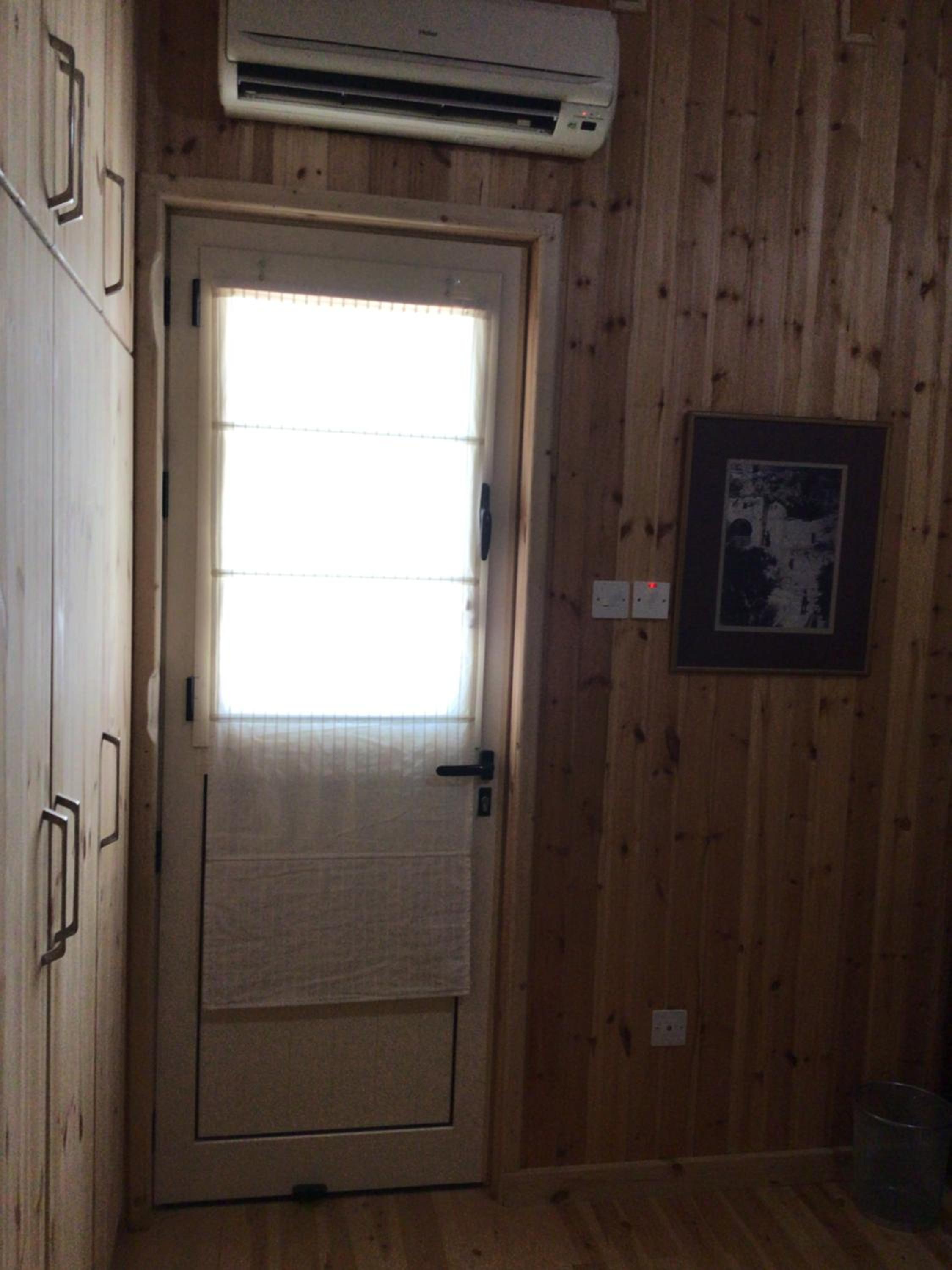 Pervolaris Cottages 2