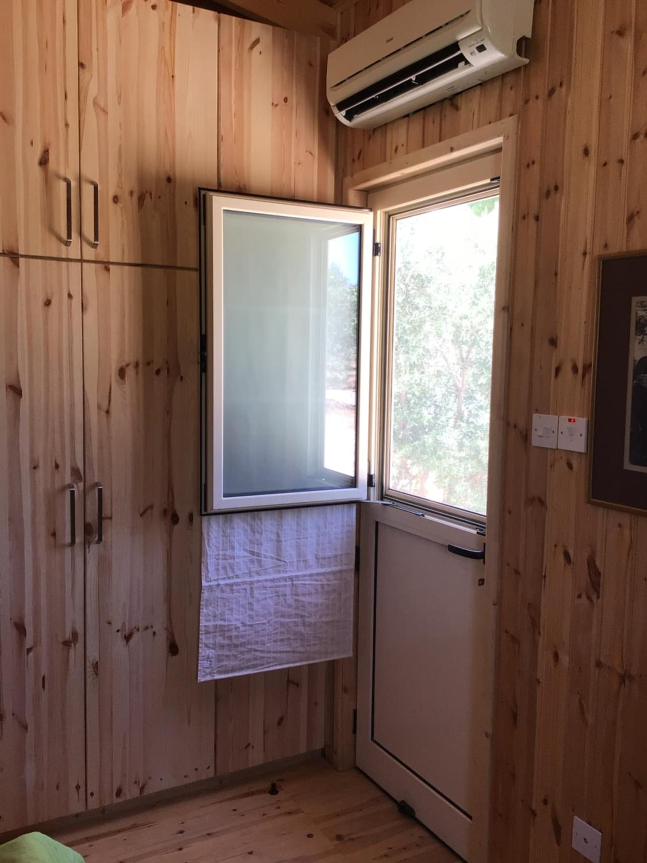 Pervolaris Cottages 2