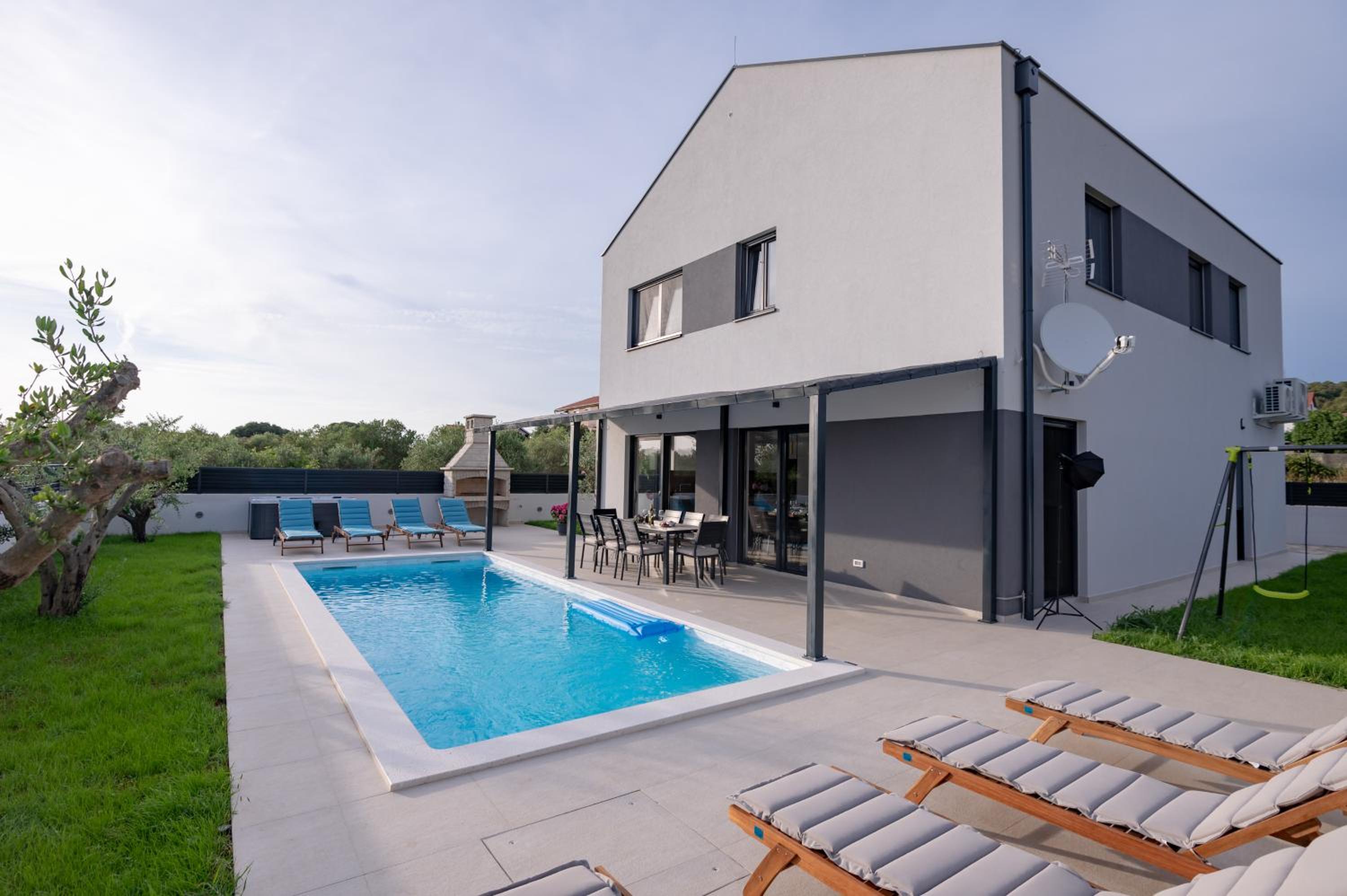 Villa MVP view 2