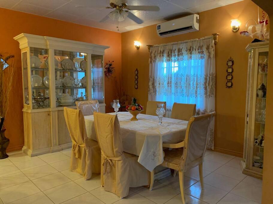Vista Stays ...Alluring Ambrosia near to Airport, photo 6