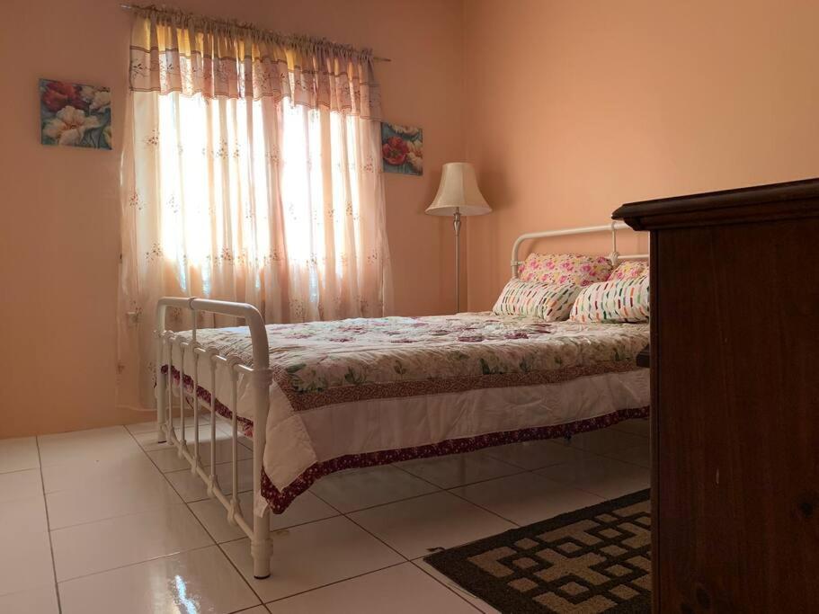 Vista Stays ...Alluring Ambrosia near to Airport, photo 13