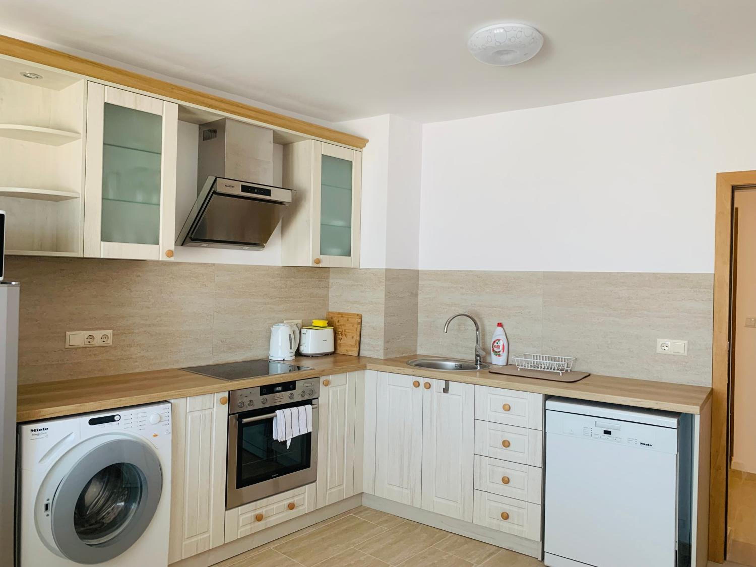 Apolonia Apartments - Boutique Family Residence view 5