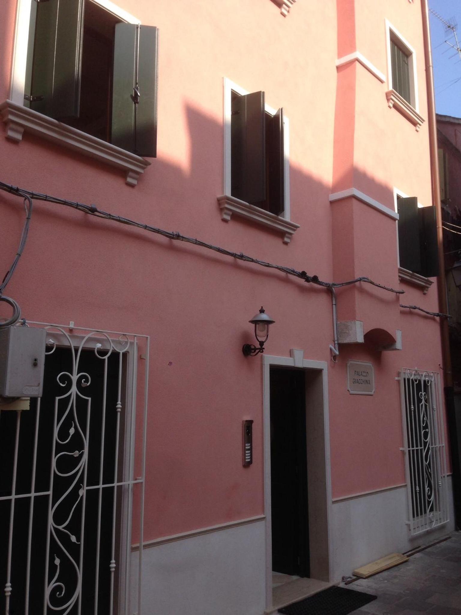 Palazzo Giacchina view 2