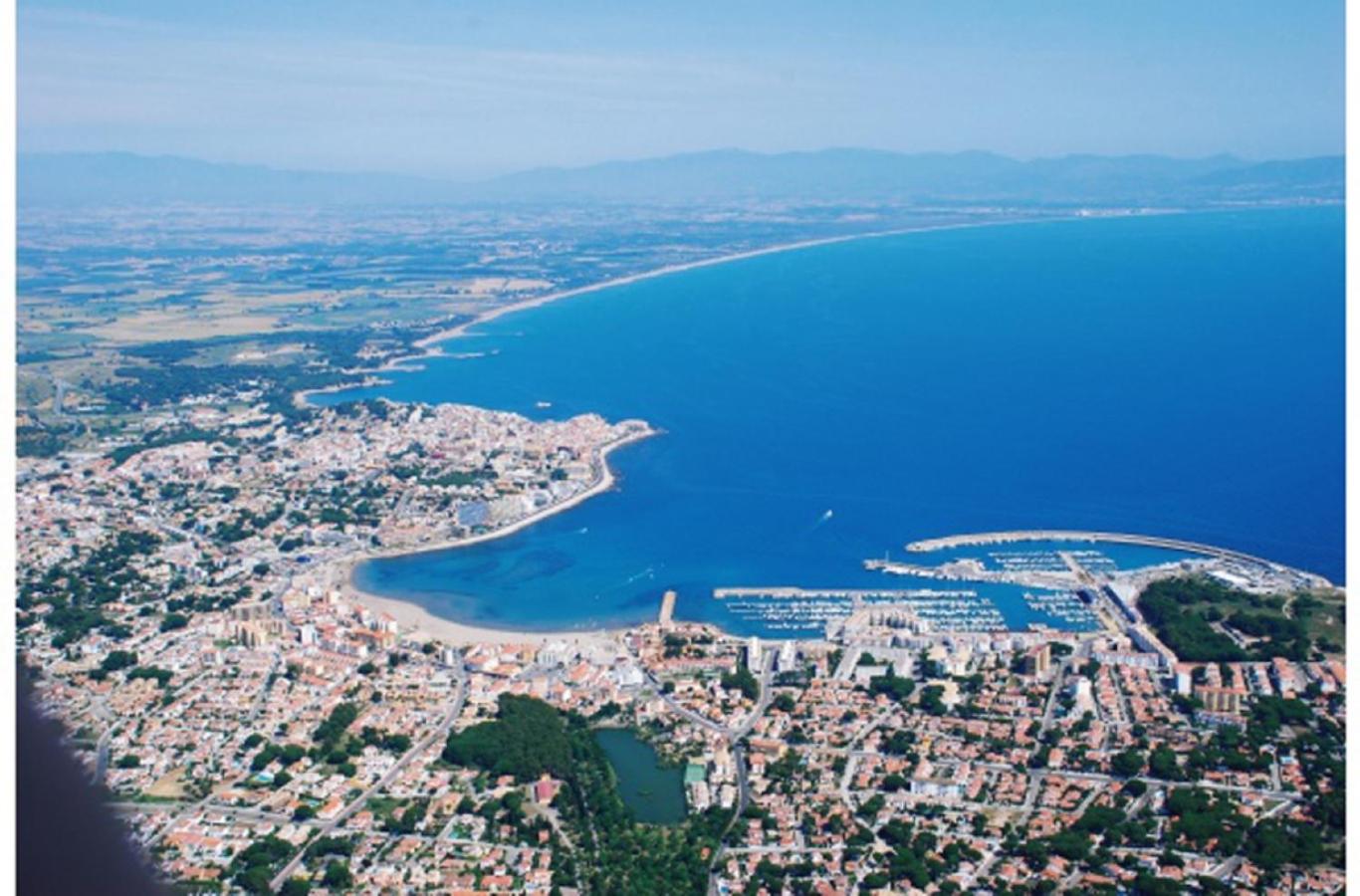 Apartamento para FAMILIAS a 50 metros de la playa view 4