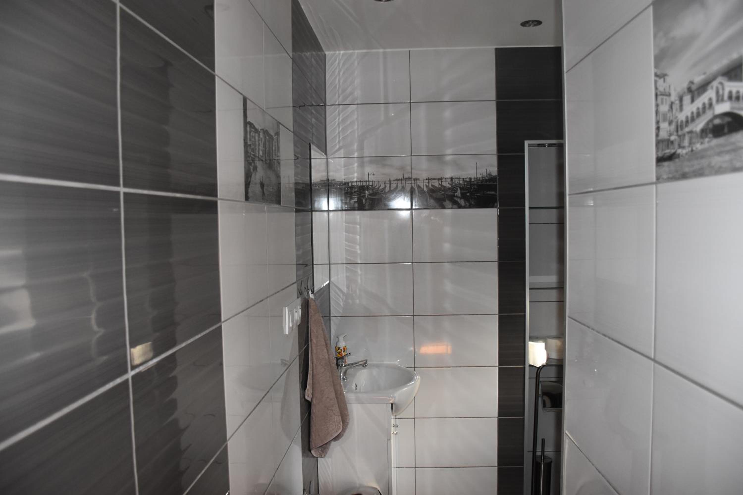 Photo 46
