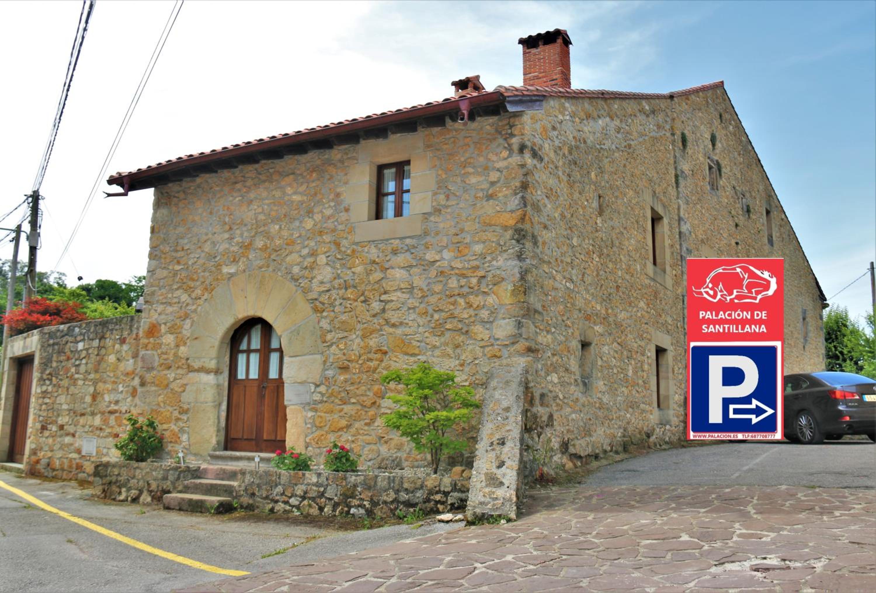 Apartamentos Palación de Santillana