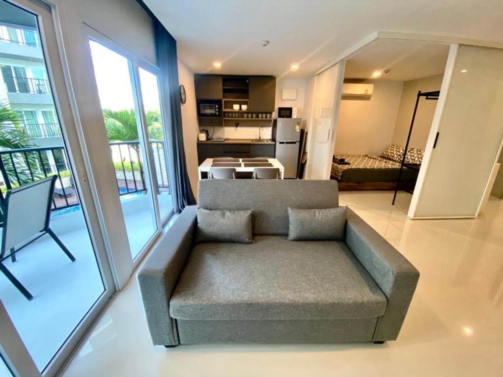 Mantra Beach Condominimum, 2 bedrooms, Laem Mae Phim Beach view 5