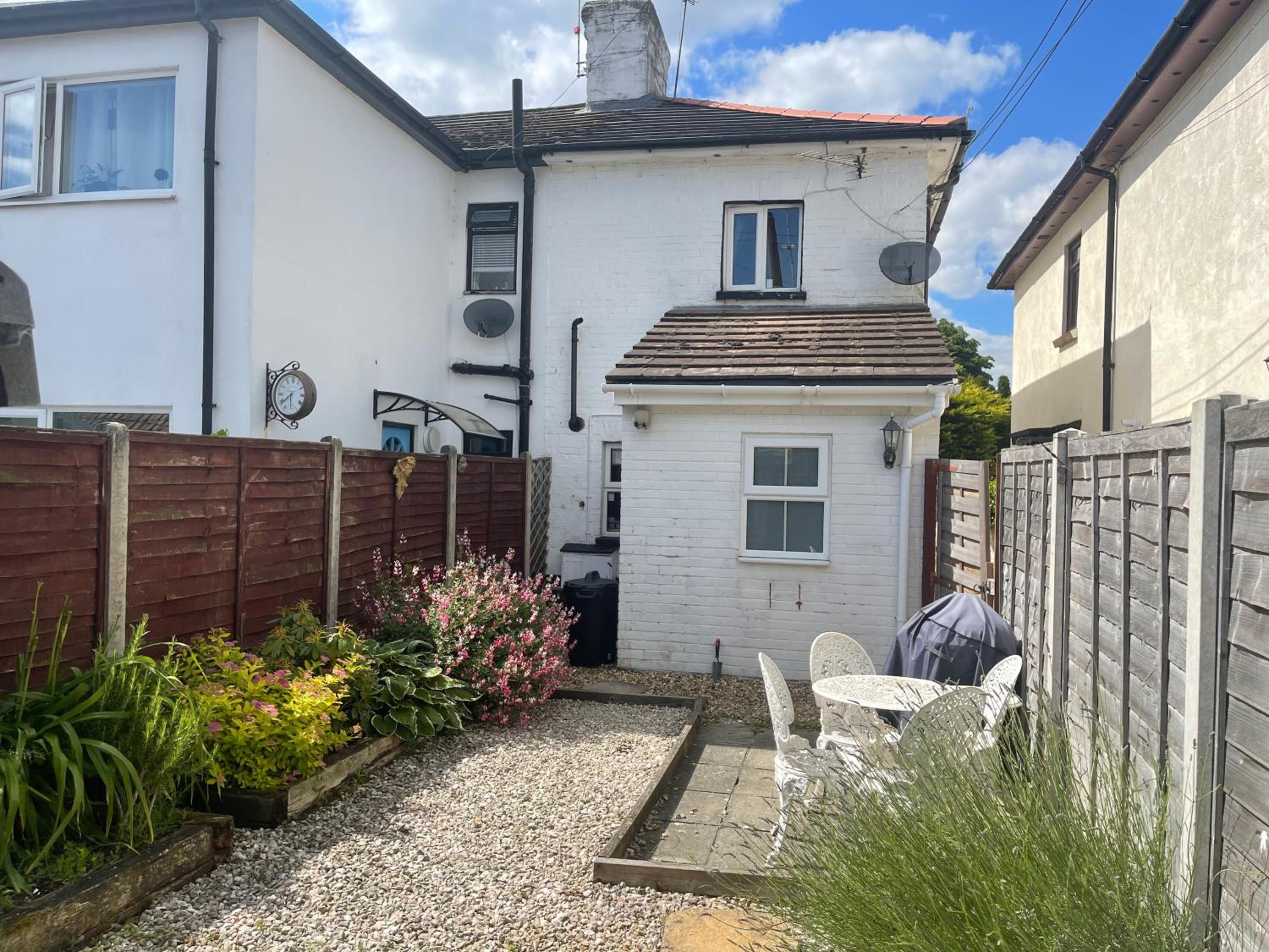 April Cottage Ringwood view 4