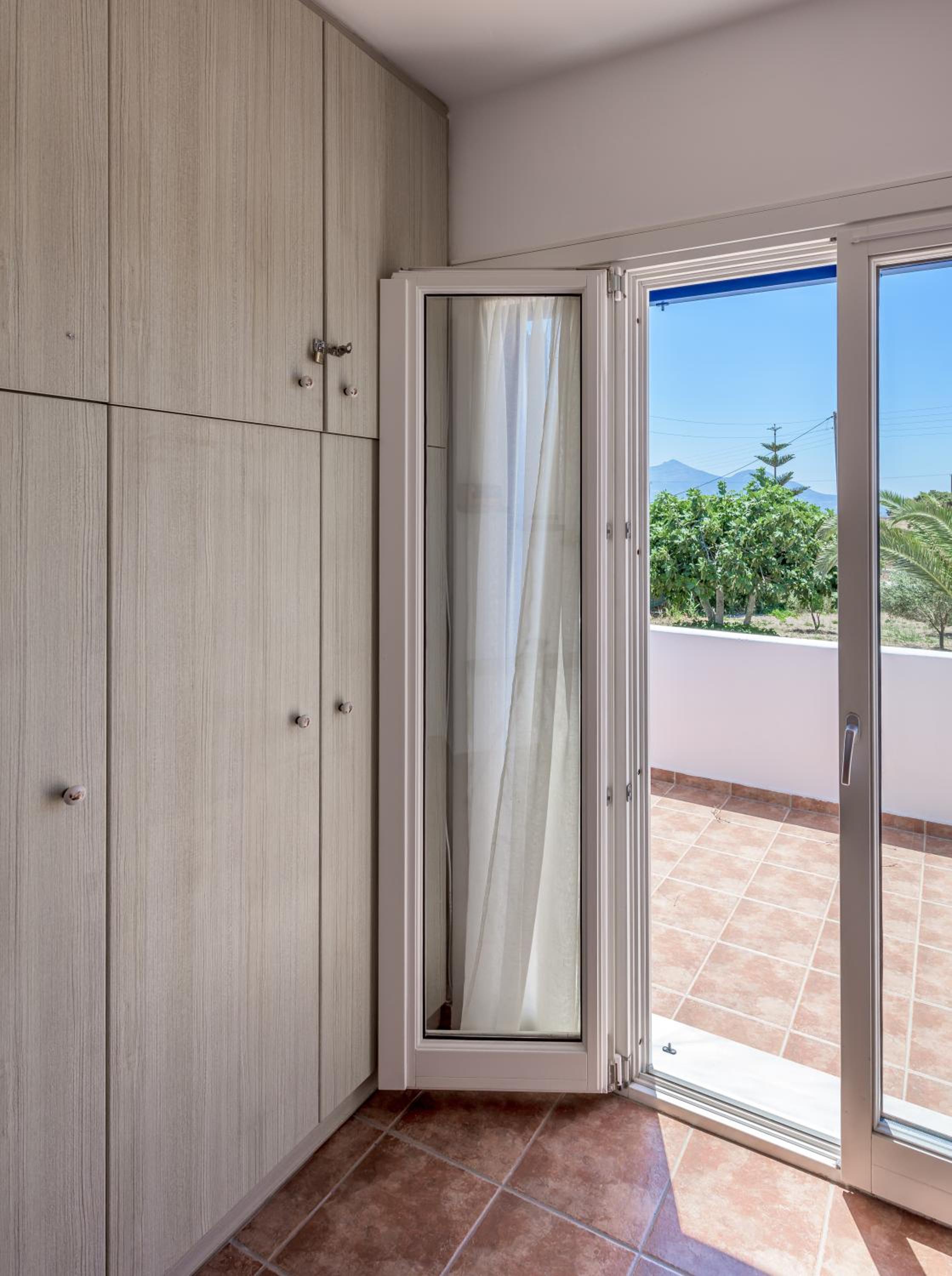 Akitos Maisonette