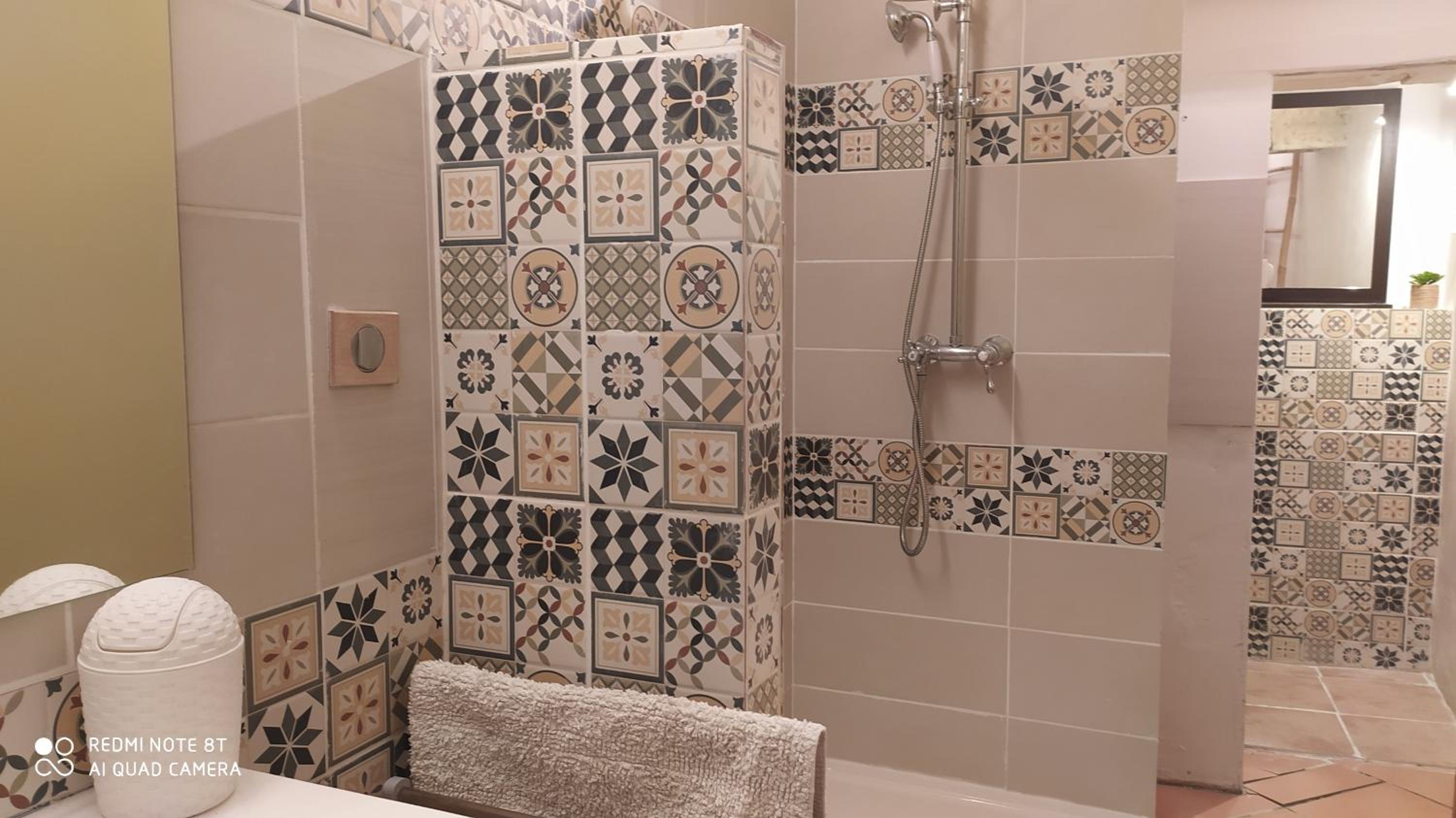 Chambres d'hôtes indépendantes au rez-de-chaussée d'une maison provençale dont une avec cour intérieure view 5