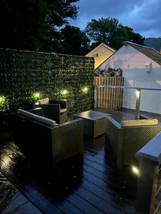 4-6 Guests in centre location with stunning views view 4