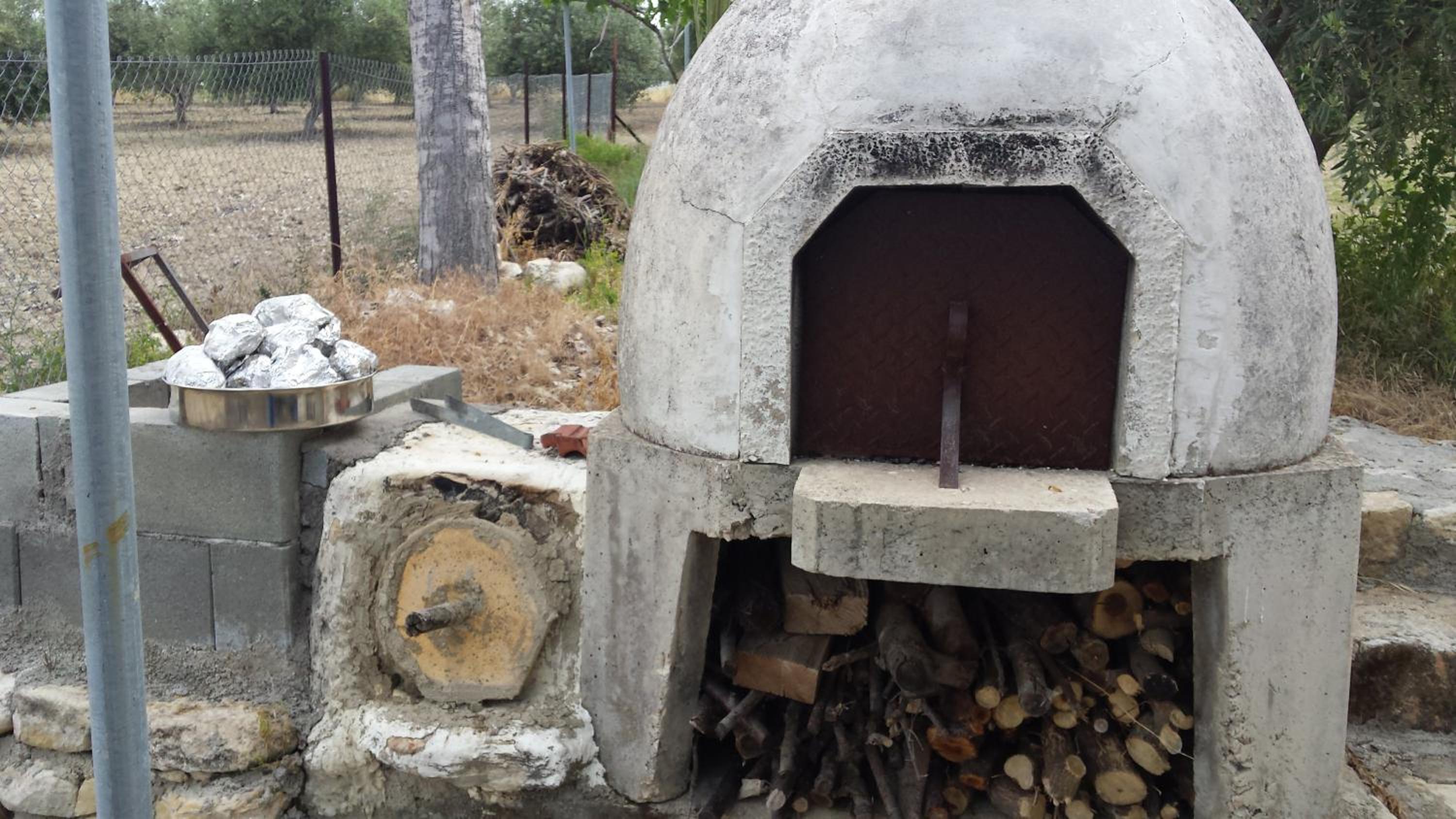 Pervolaris Cottages 2