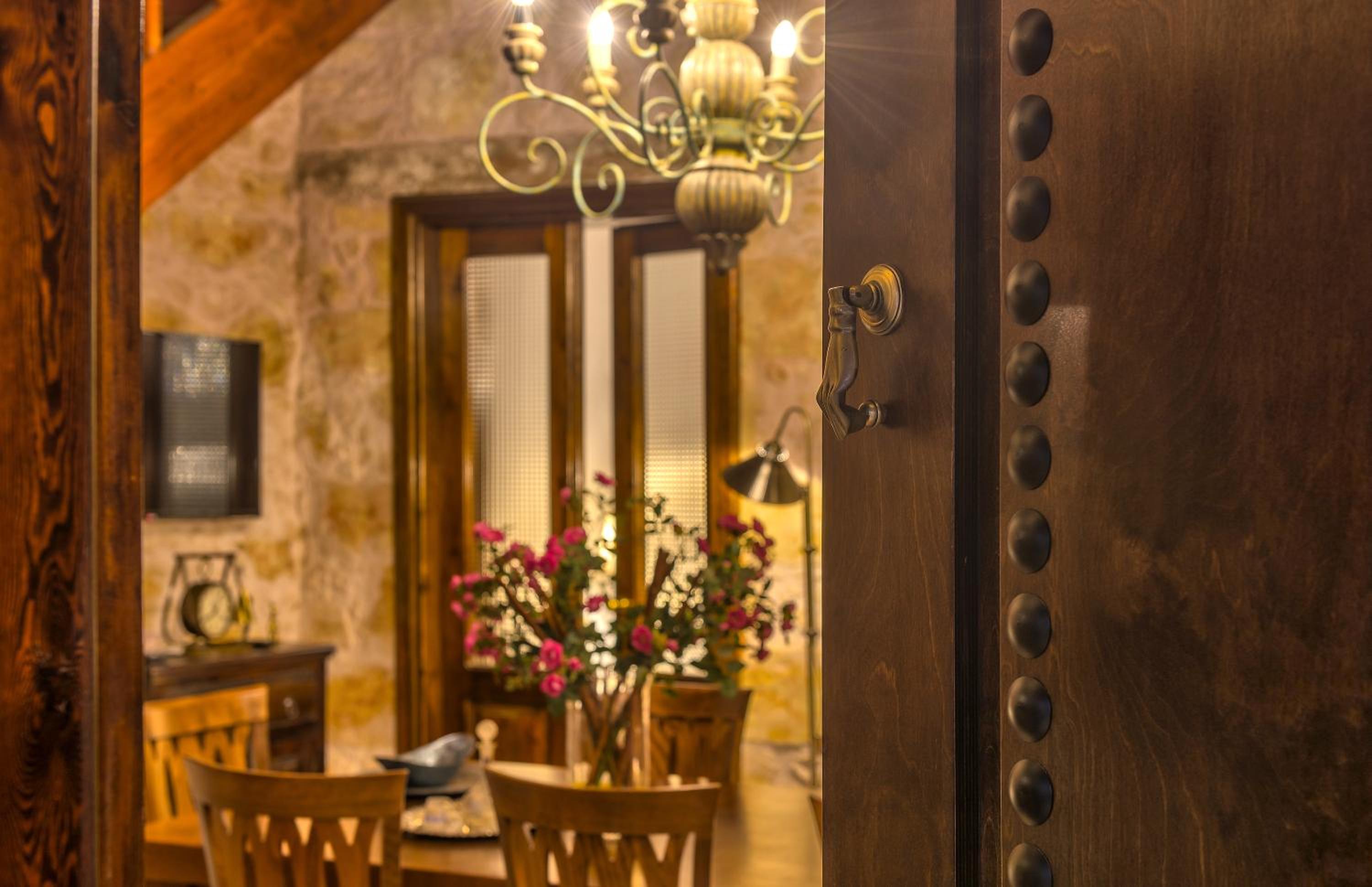 Villa Arhontariki