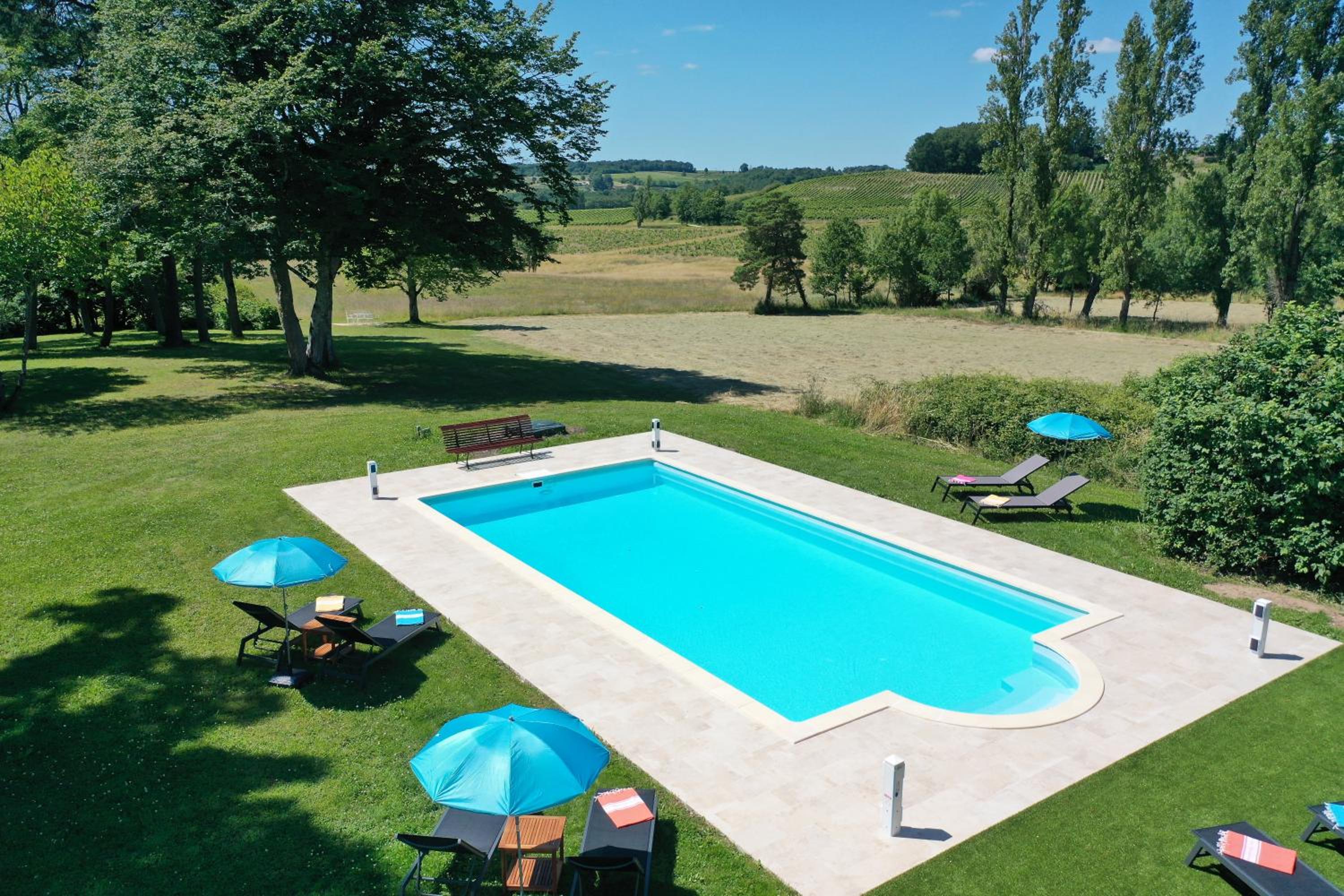 MANOIR LE COUTUREAU maisons d'hôtes view 5