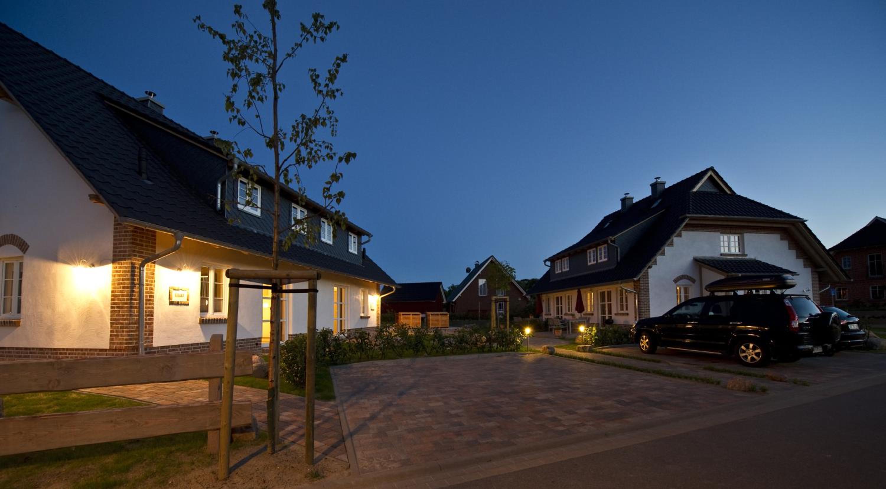 Hotel "GUTSHOFHÄUSER" Ferienhäuser Pendorf - Image 1