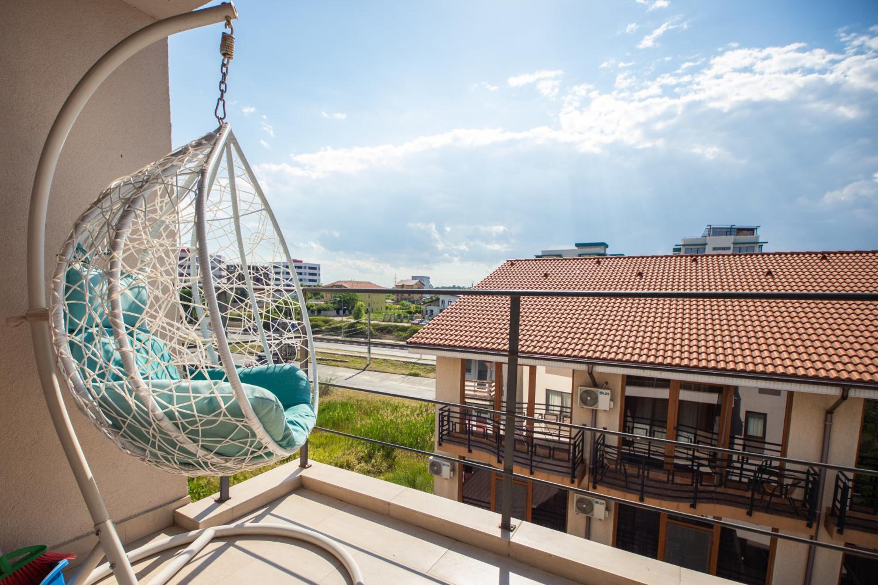 Holidays Vibes Apart Mamaia Nord view 5