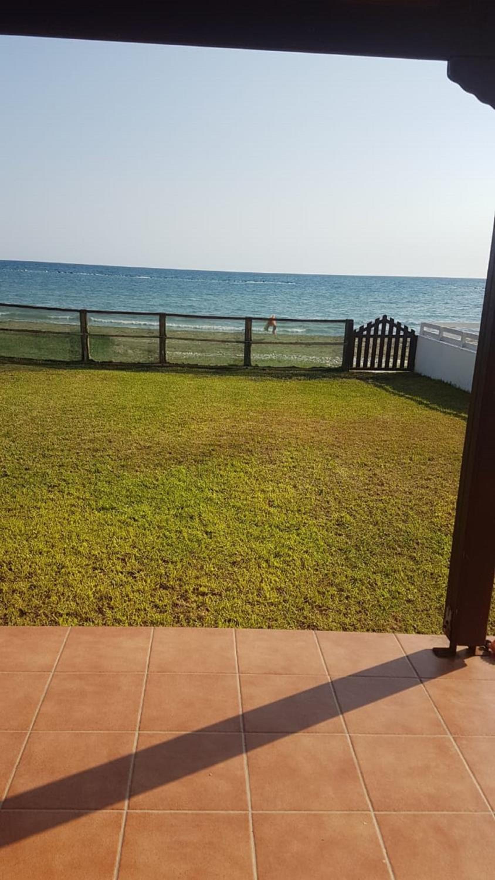 Panorama Beach House, 5 meters to the sea