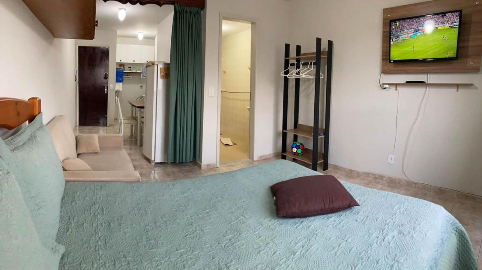 Joneson aluga QUITINETE próximo a Praia do Forte até 4 pessoas