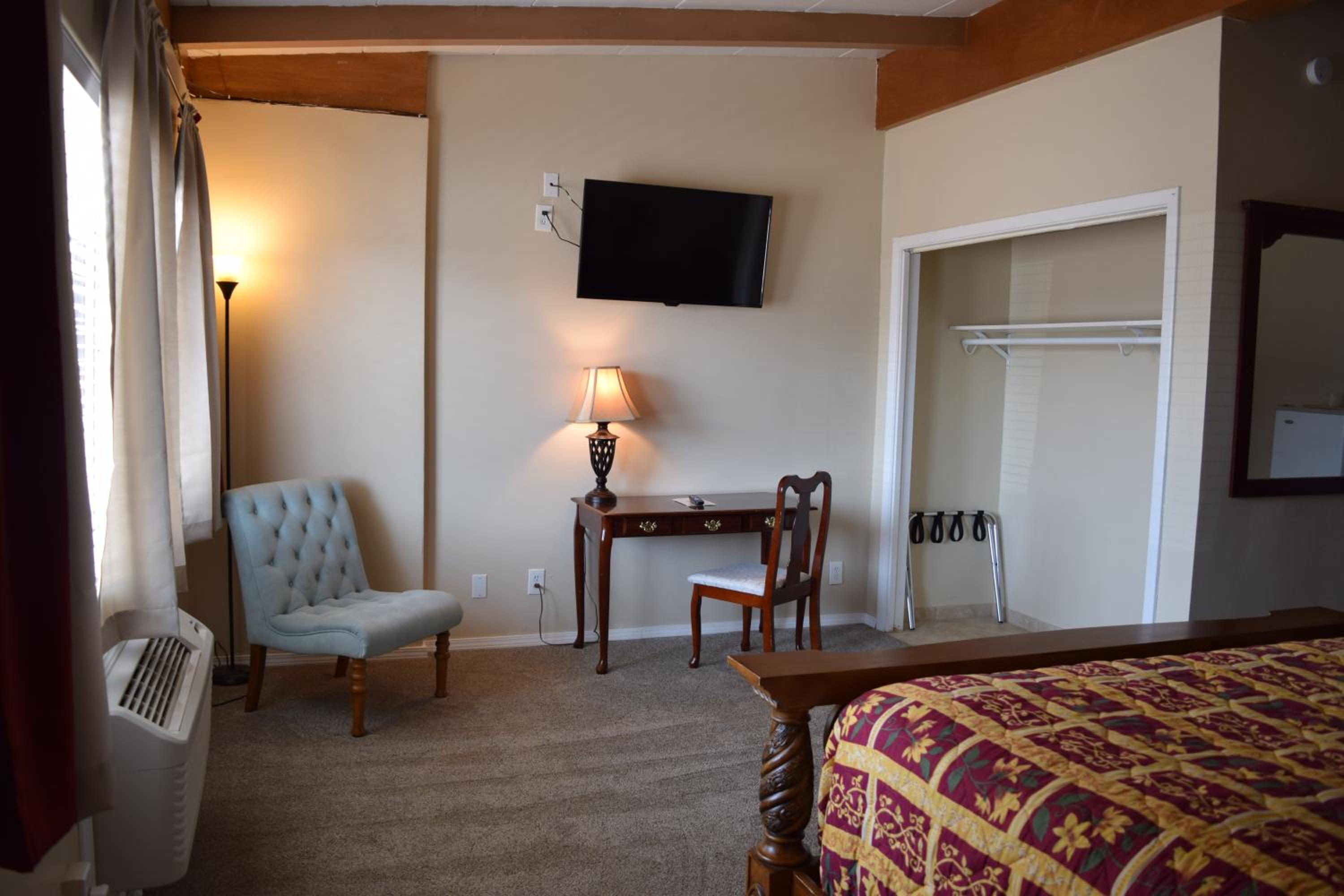 Deming Vacations - BUTTERFIELD STAGE MOTEL - Property Image 9