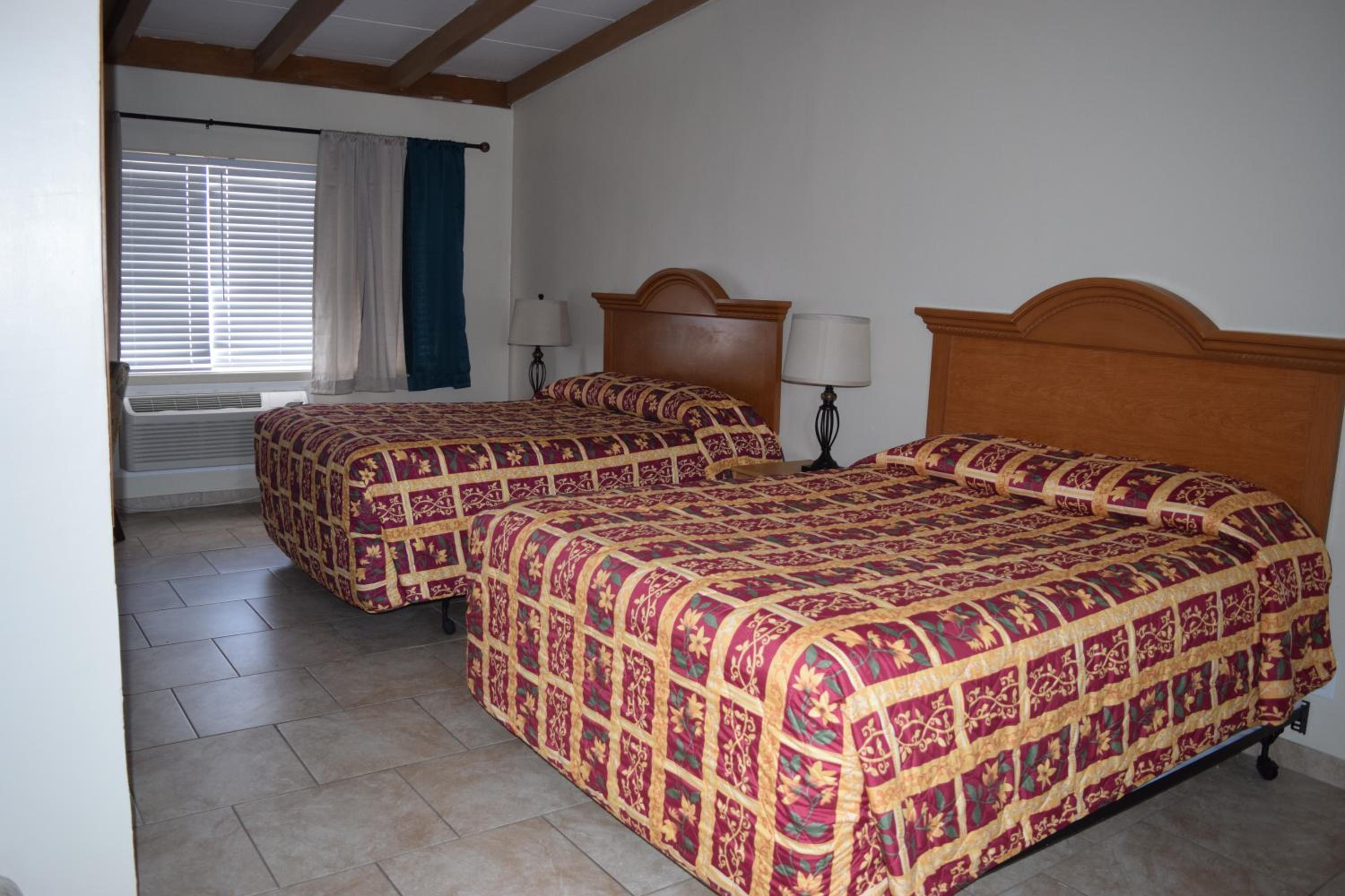 Deming Vacations - BUTTERFIELD STAGE MOTEL - Property Image 2