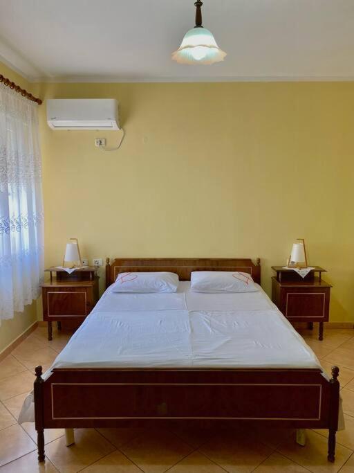 Family friendly 2-bedroom apartment in Durres :)