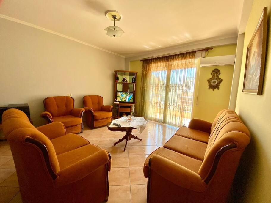 Family friendly 2-bedroom apartment in Durres :)