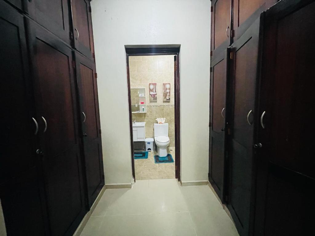 Condo 3 Bd Apt Internet,2 Parqueo,lavadora,ac