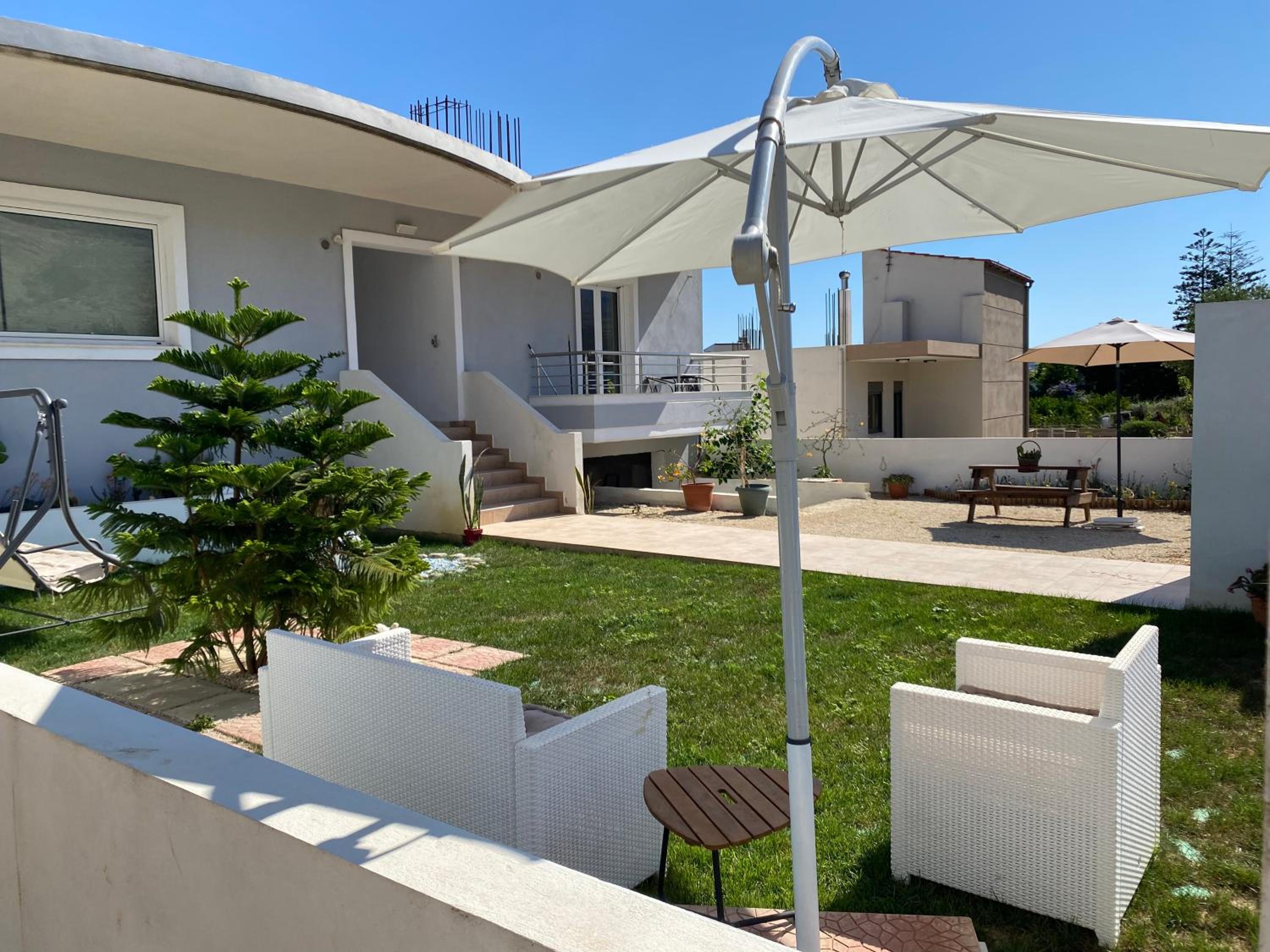 Stellina's new studio 5min from beach view 2