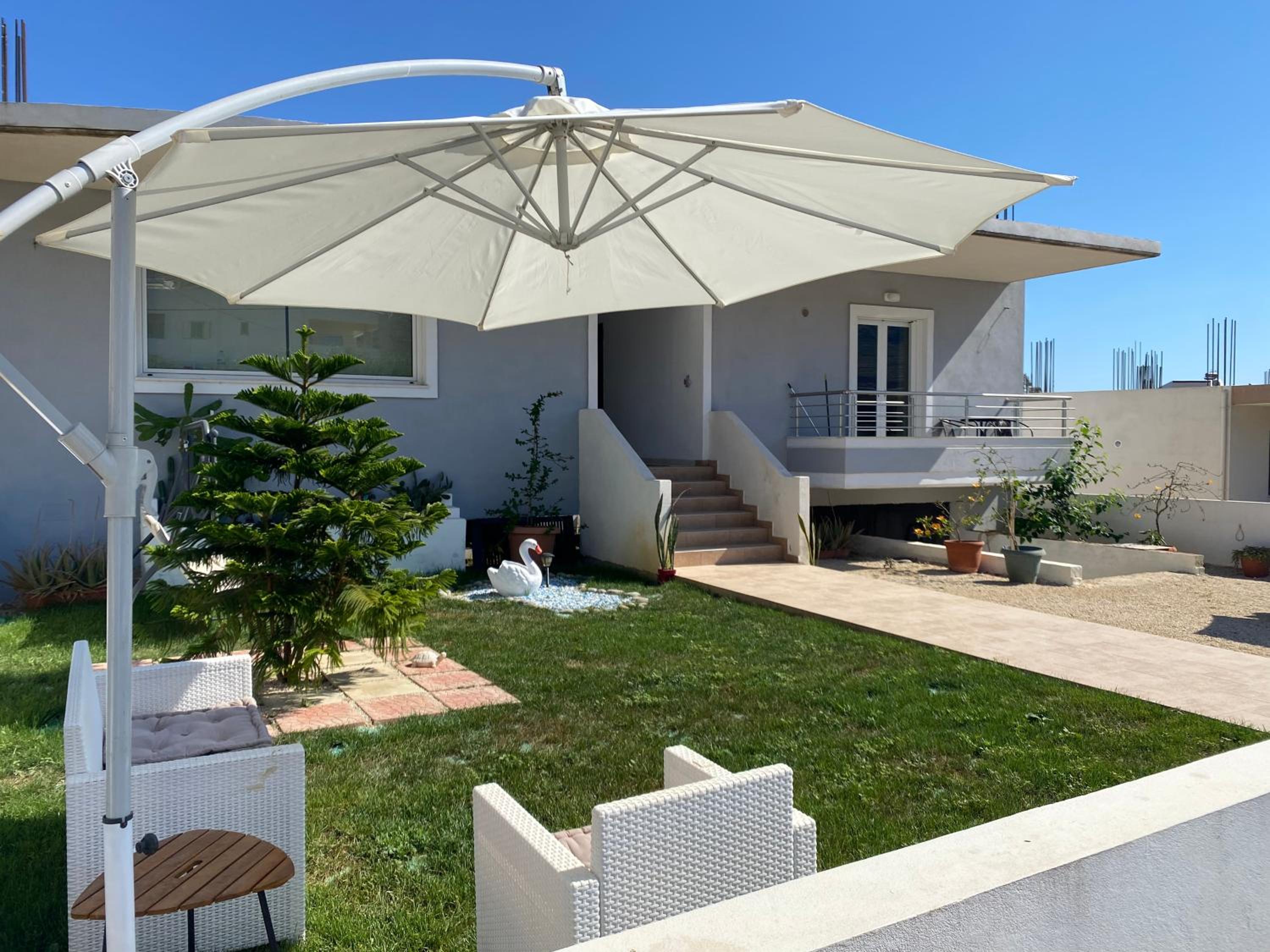 Maria's modern studio 5min from beach view 3