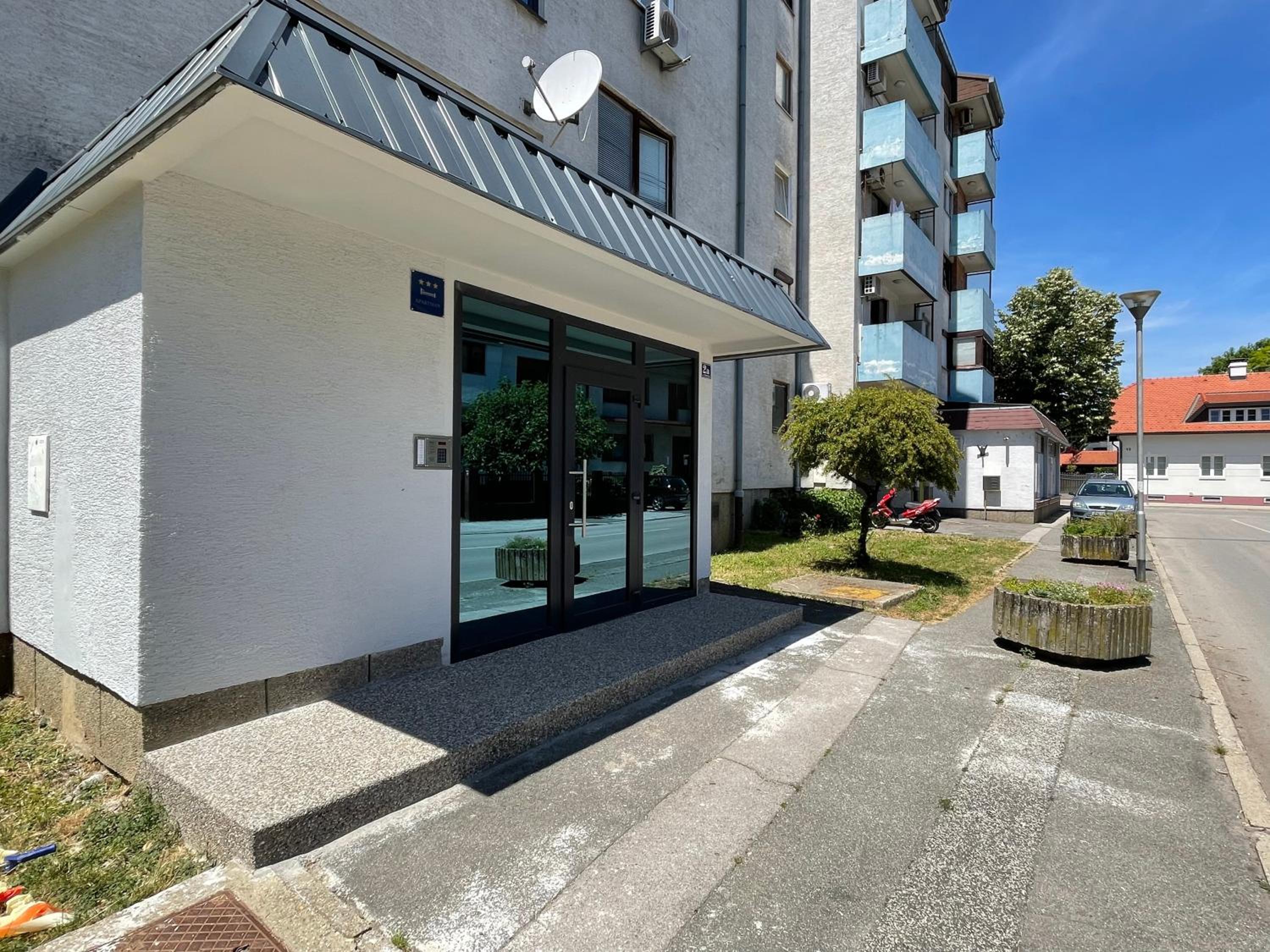 Hotel DIS apartment Varaždin - Image 1