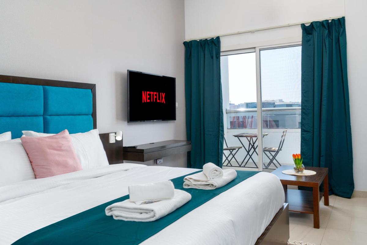Vacay Lettings - Studio in Silicon Oasis