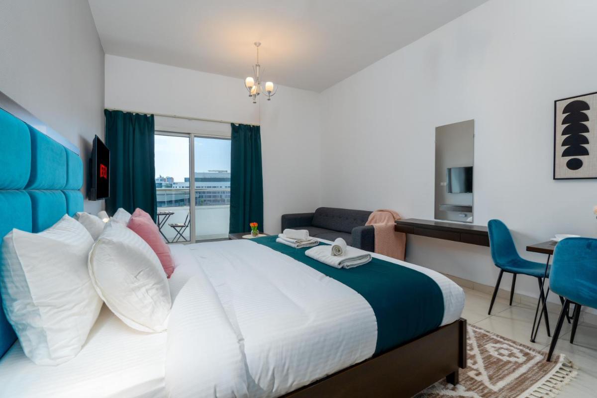 Vacay Lettings - Studio in Silicon Oasis