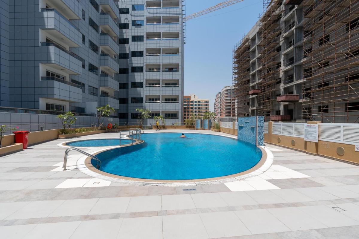 Vacay Lettings - Studio in Silicon Oasis