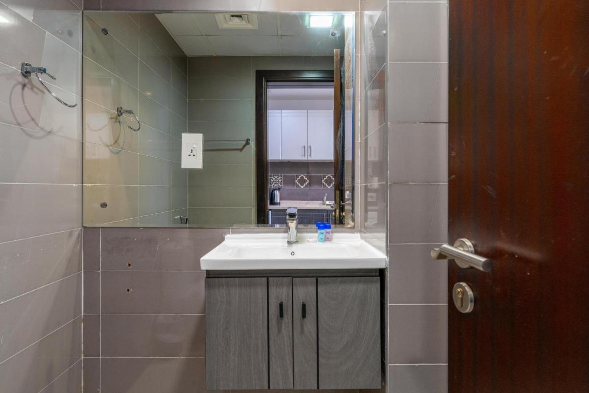 Vacay Lettings - Studio in Silicon Oasis