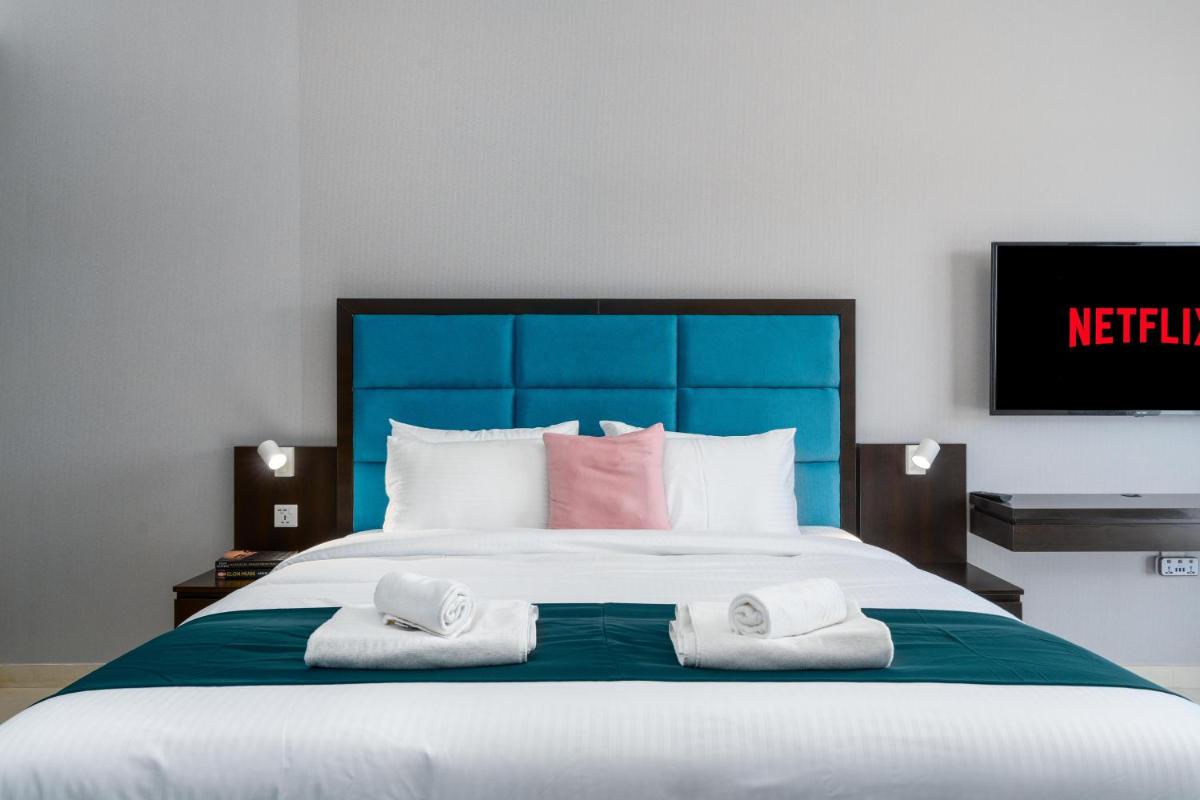 Vacay Lettings - Studio in Silicon Oasis