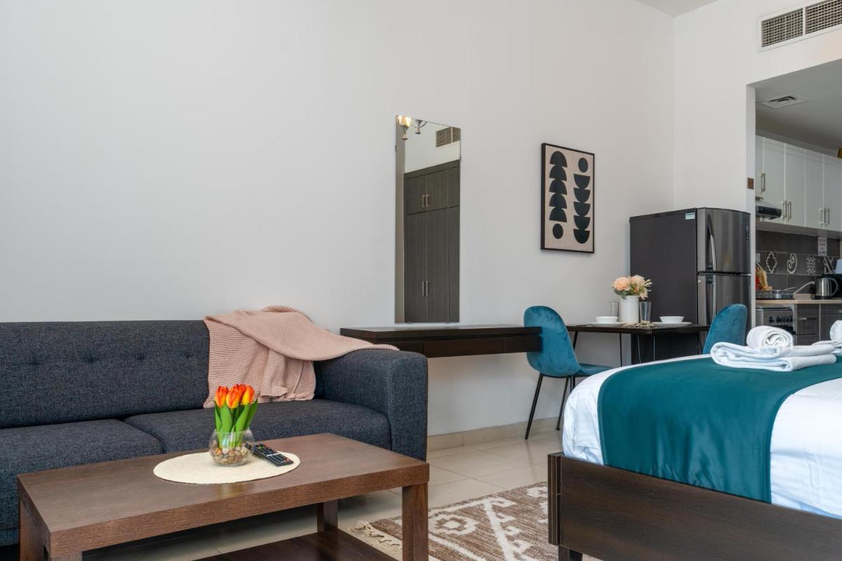 Vacay Lettings - Studio in Silicon Oasis