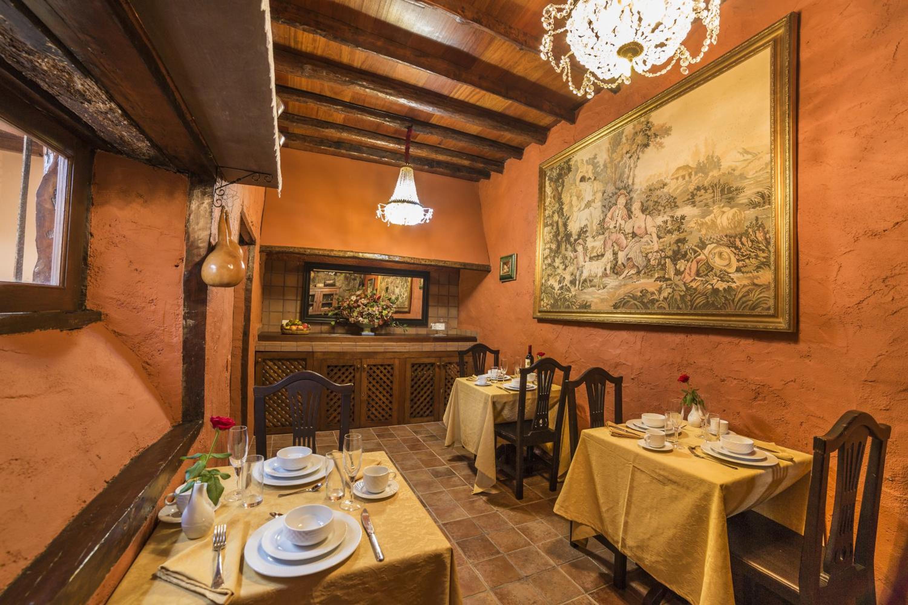 Hotel Emblemático San Marcos en Icod de los Vinos — dining