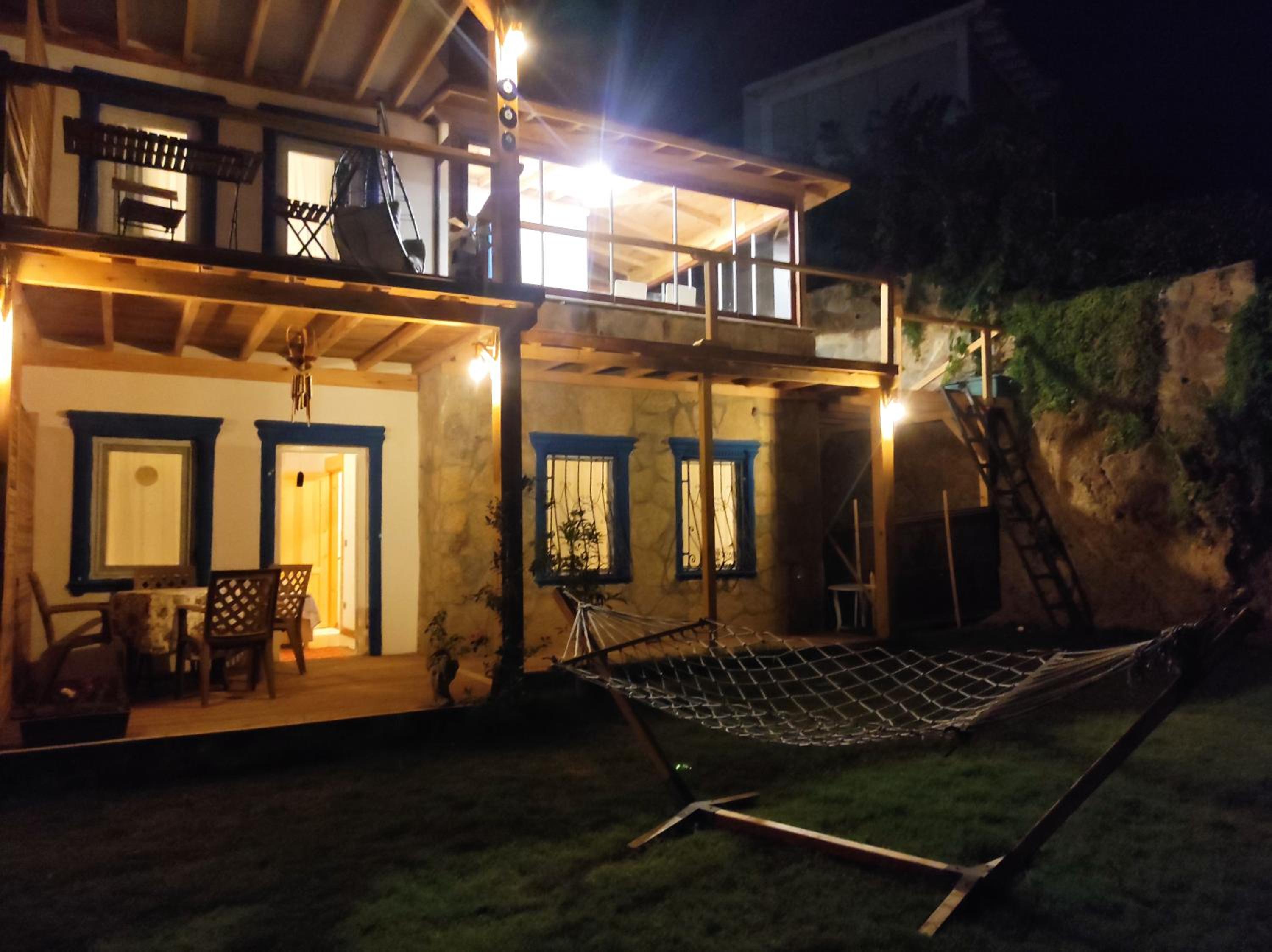 Rentavill Villa Zeus