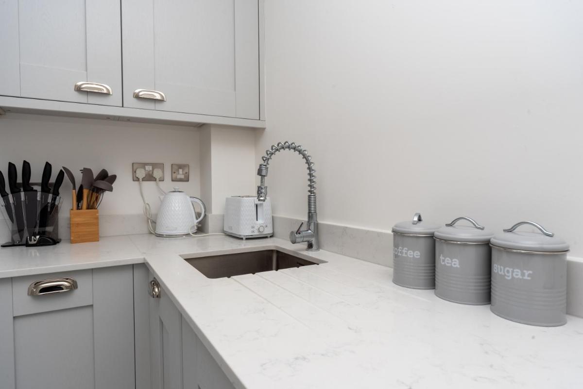Kings Lynn Vacations - Beautiful Apartments in Kings Lynn Town Centre - Property Image 2