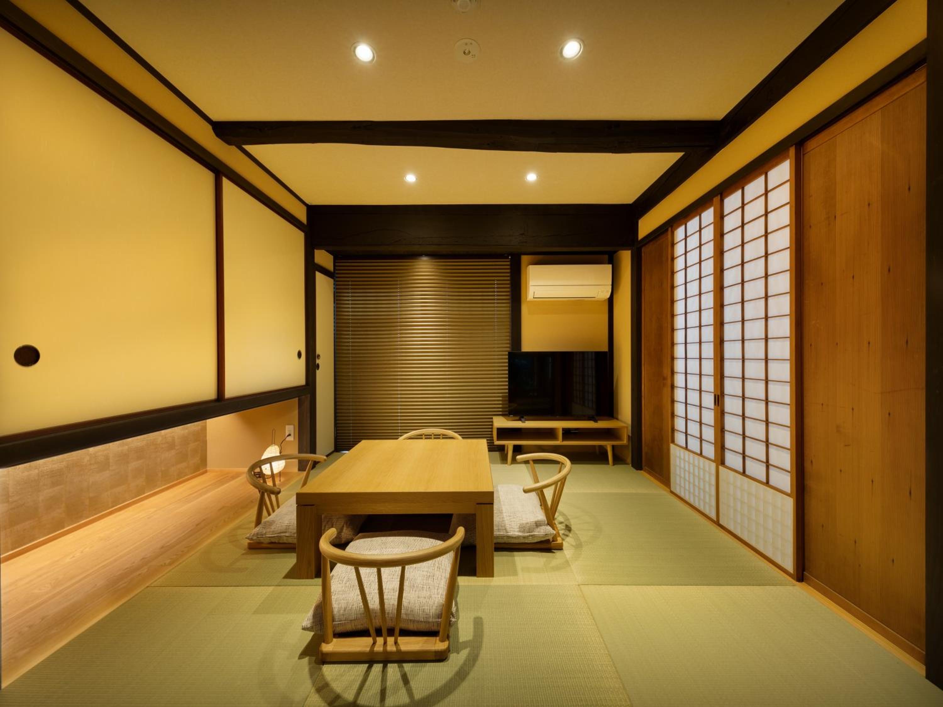 Tsumugi GionShirakawa