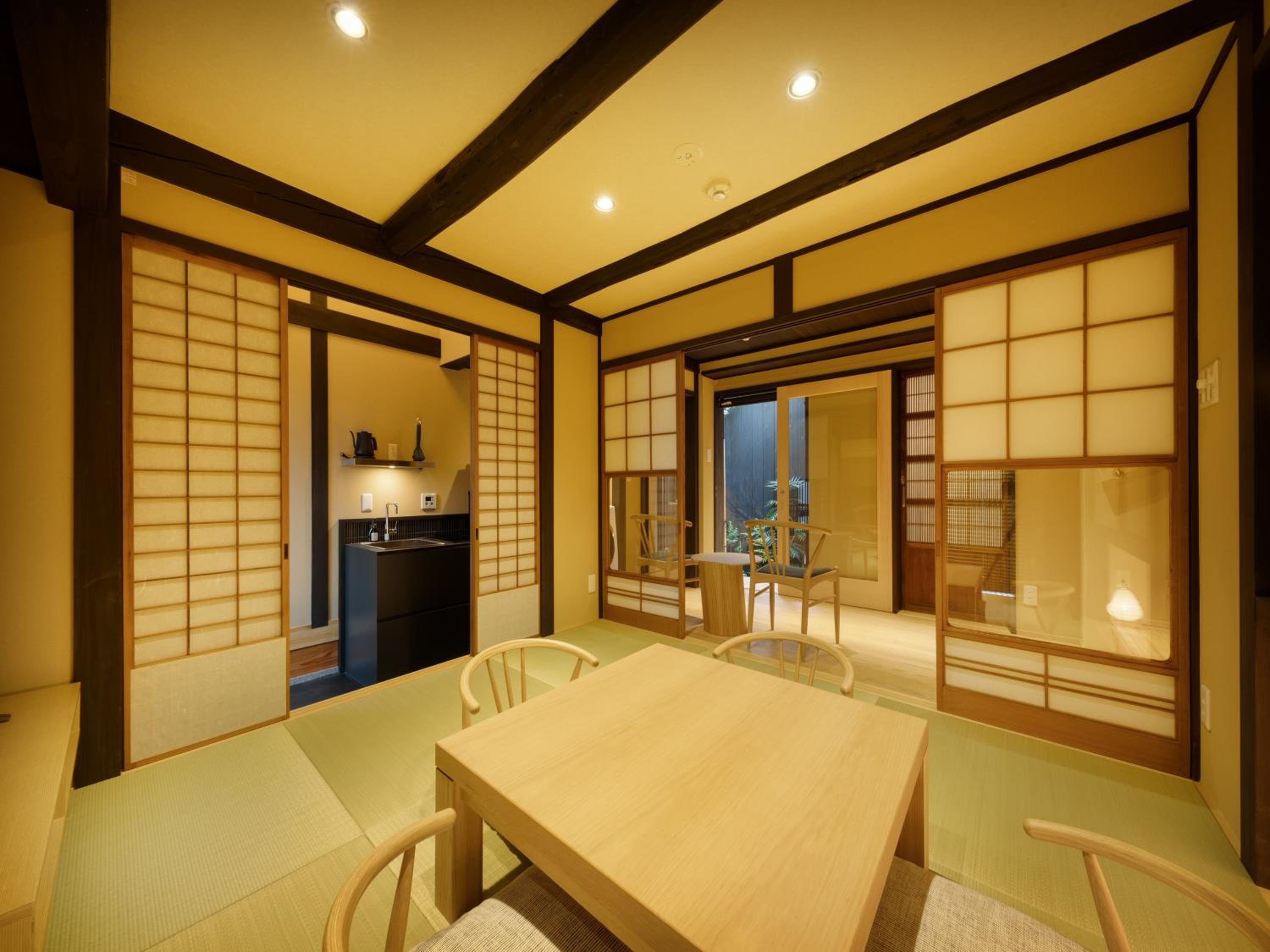 Tsumugi GionShirakawa
