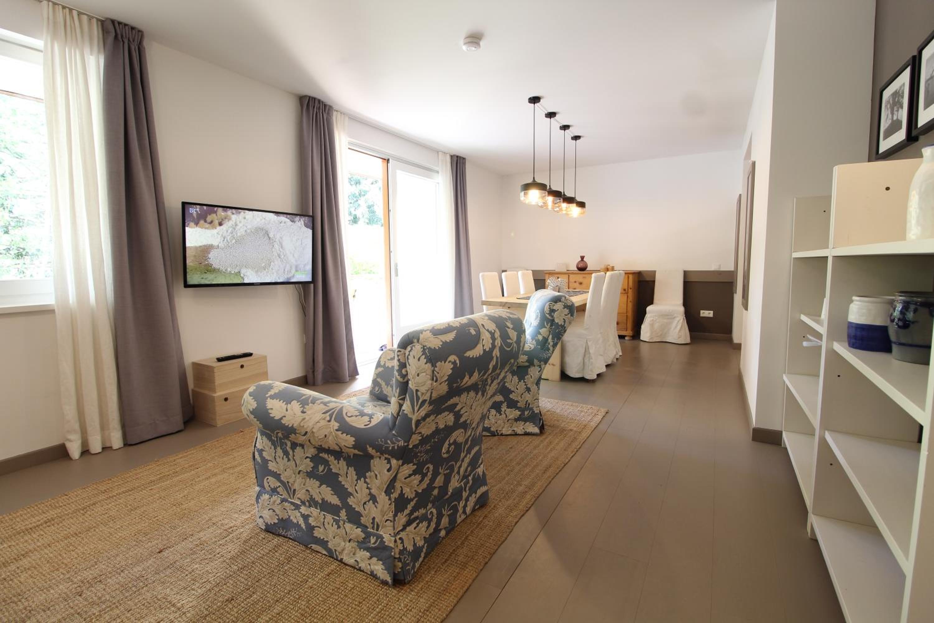 Haus Iris by ISA AGENTUR