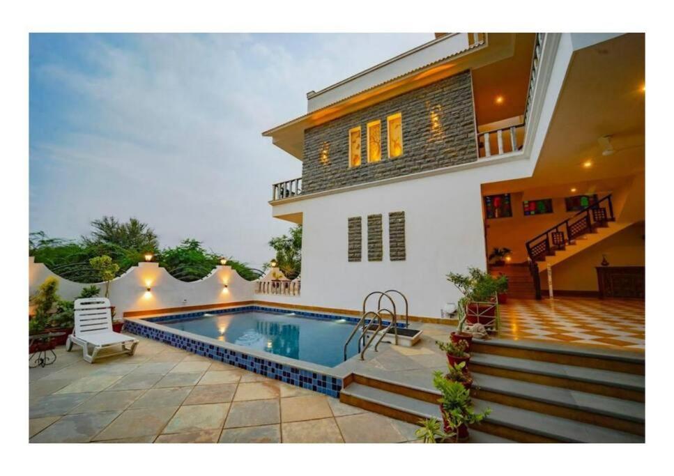 RedhomeX Casa Royale 5BHK view 5