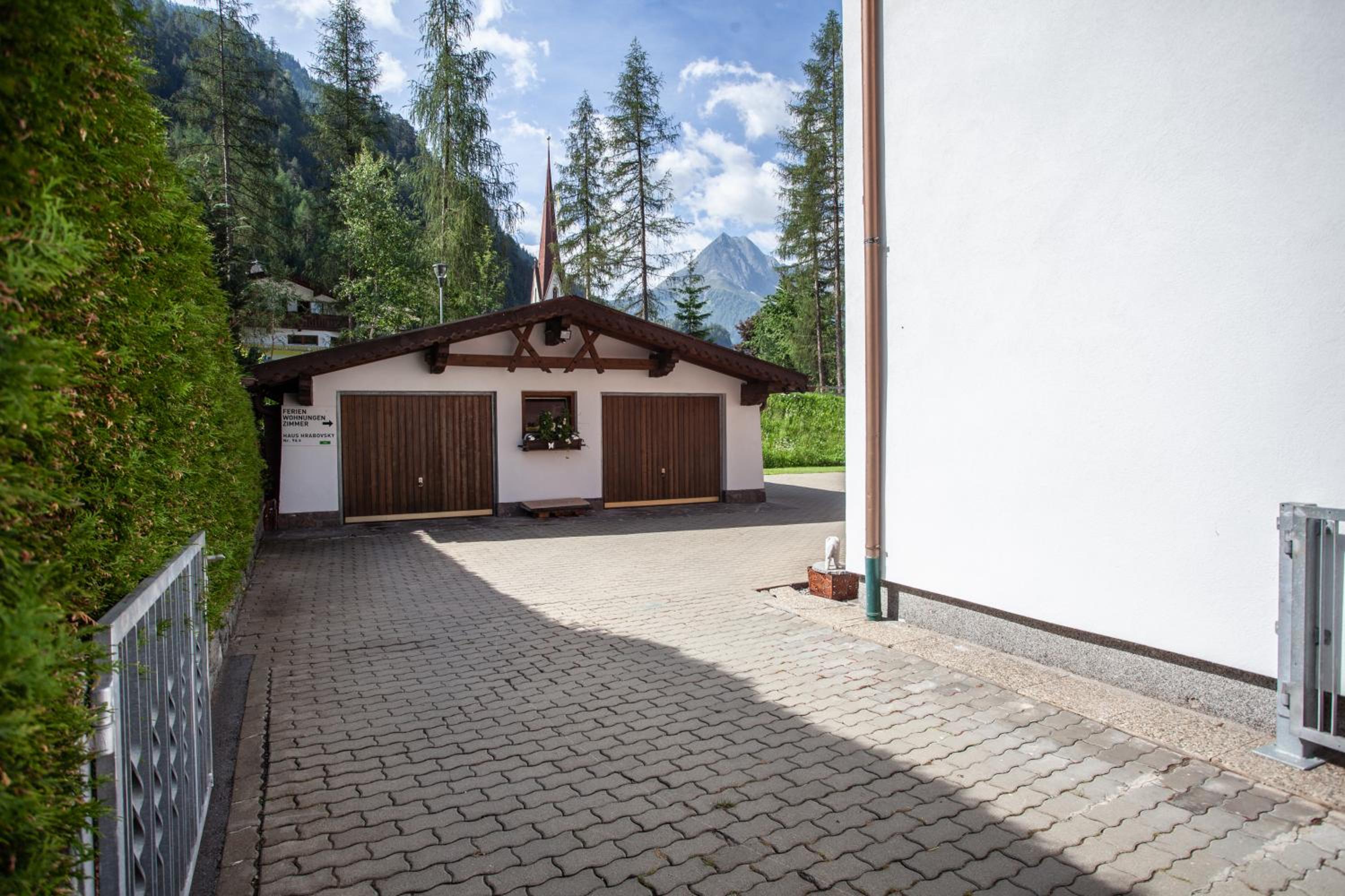 Haus Hrabovsky view 4